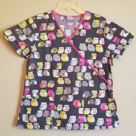 Scrub H.Q. Tops - 🎉3/$15🎉 Owl Print Scrub Top